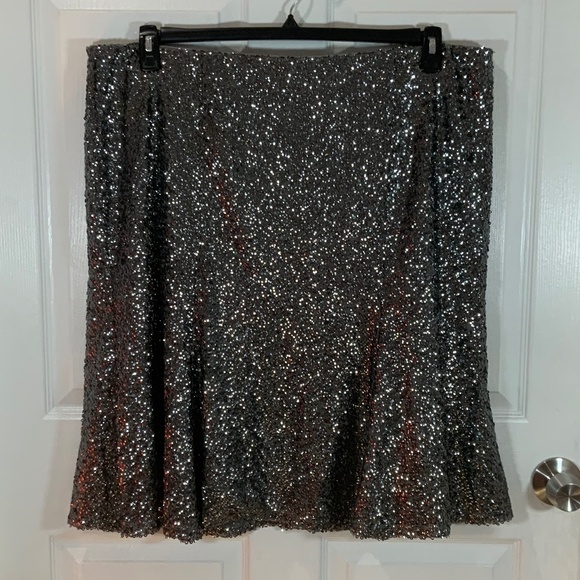 Lane Bryant Silver Sequin Elastic Waist Holiday Mini Skirt Plus Size 24 New - Picture 1 of 7